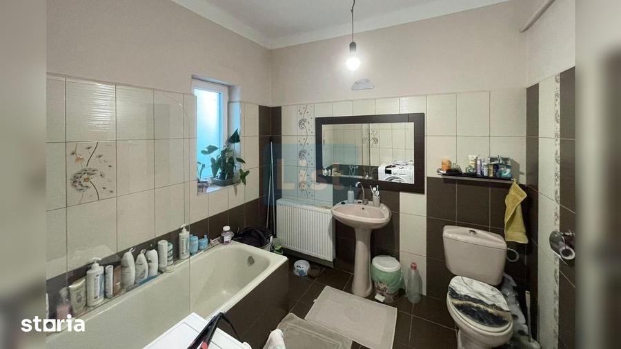 Casă cu 3 camere decomandat cu Teren 190 Mp în Muncitoresc