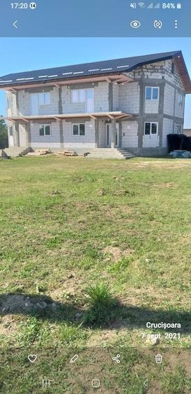 Casă cu 5 camere cu Teren 170 Mp în Central