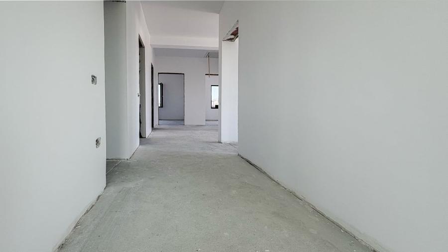 Casă individuală cu 5 camere cu Teren 491 Mp în Cumpăna
