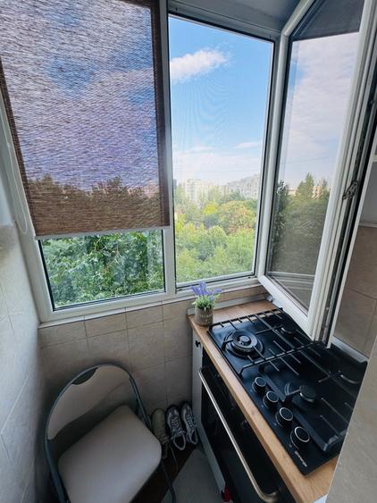 Apartament cu 3 camere semidecomandat în Drumul Taberei