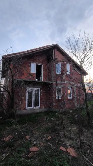 Casă cu Teren 1100 Mp în Dudeștii Vechi