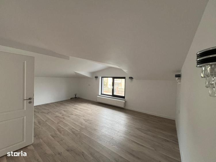 Casă cu 4 camere în Central