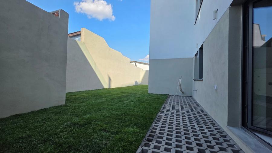 Apartament cu 4 camere decomandat în Timpuri Noi