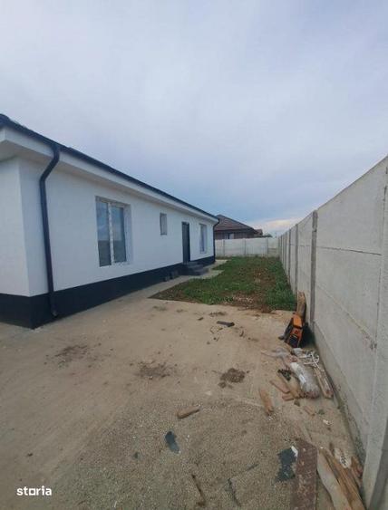 Casă cu 3 camere în Vârteju
