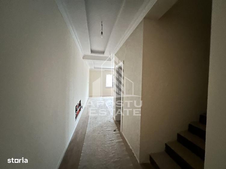 Casă cu 4 camere în Giarmata