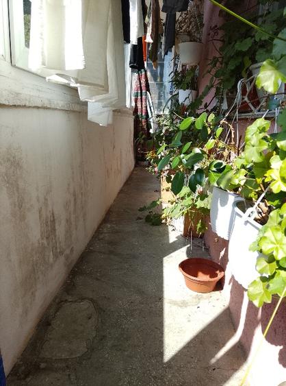 Apartament cu 3 camere semidecomandat în Universității