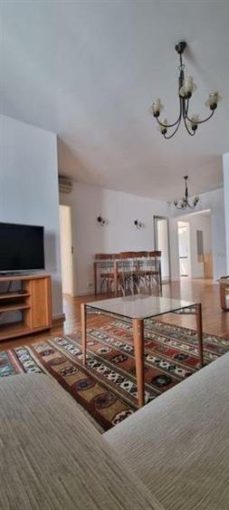 Apartament cu 3 camere decomandat în Aviatorilor
