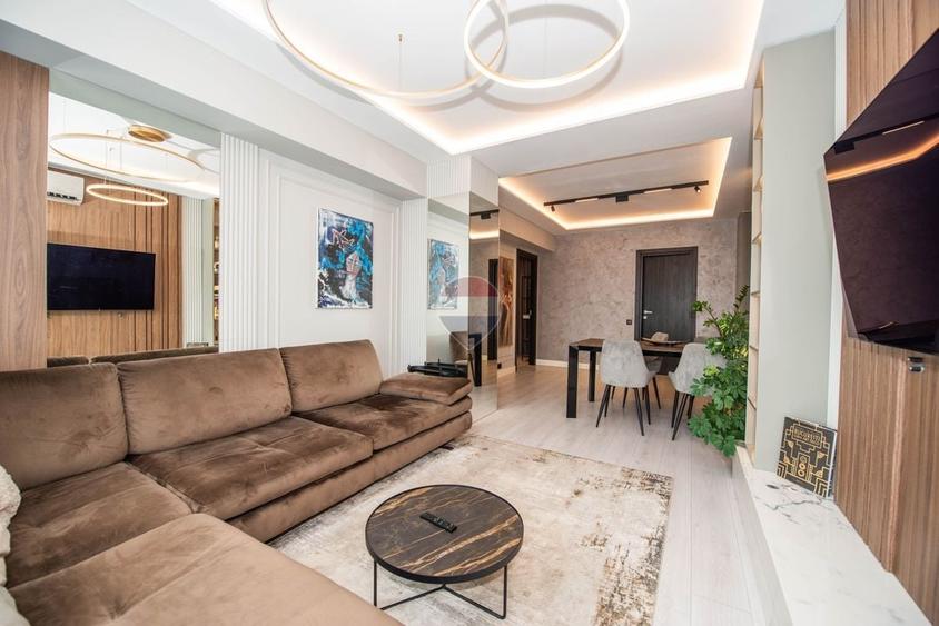 Apartament cu 3 camere decomandat, mobilat în Pipera