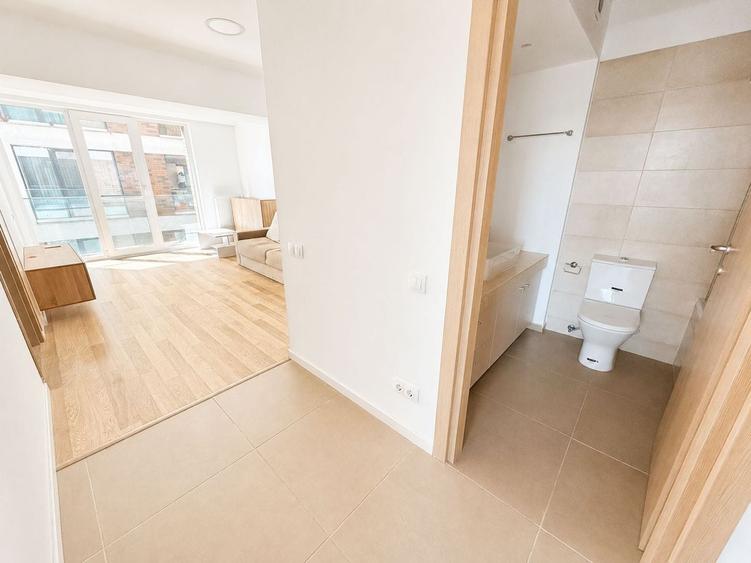 Apartament cu 2 camere semidecomandat, mobilat în Basarab