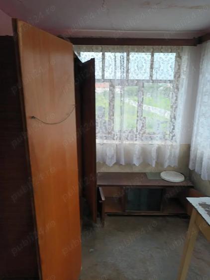 Casă cu 3 camere cu Teren 6000 Mp în Bretea Mureșană