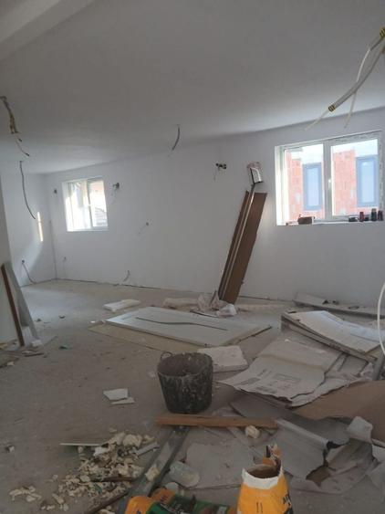 Casă cu 3 camere în Central