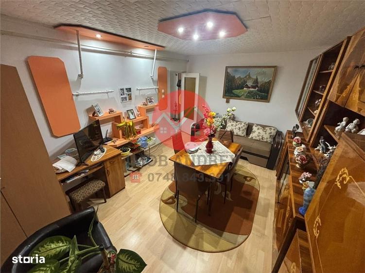 Apartament de vanzare in Dallas, 50 mp, etaj 2 - 1
