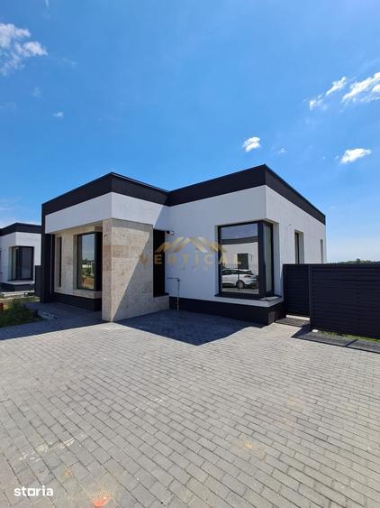 Casă cu 3 camere cu Teren 453 Mp în Vidra