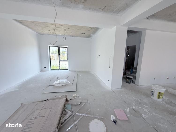Duplex deosebit, 5 camere, curte generoasa, zona Safirului-Gladiolelor - 7