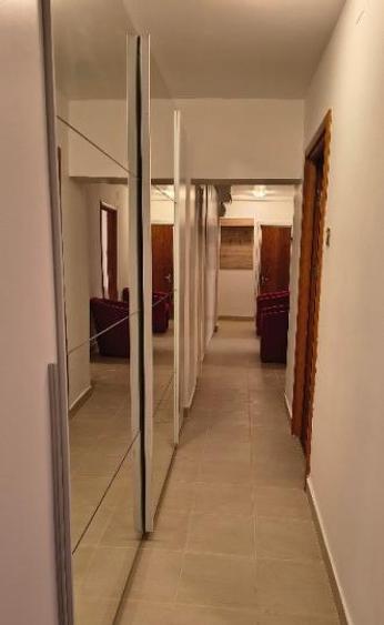 Apartament cu 3 camere decomandat, mobilat în 1 Mai