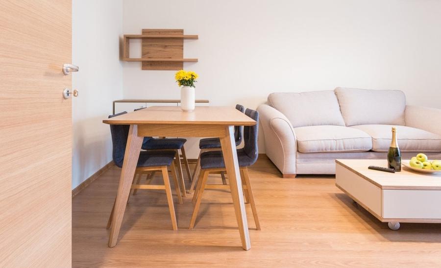 Apartament cu 2 camere semidecomandat, mobilat în Grozăvești