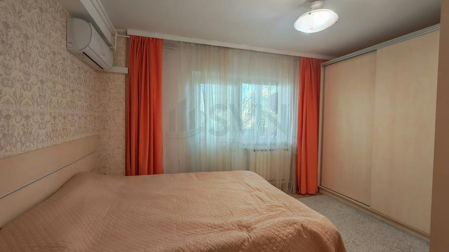 Apartament cu 4 camere decomandat, mobilat în P-ța Alba Iulia