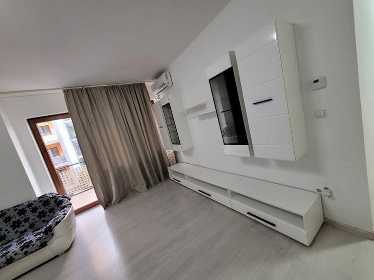Apartament cu 2 camere semidecomandat în Torontalului