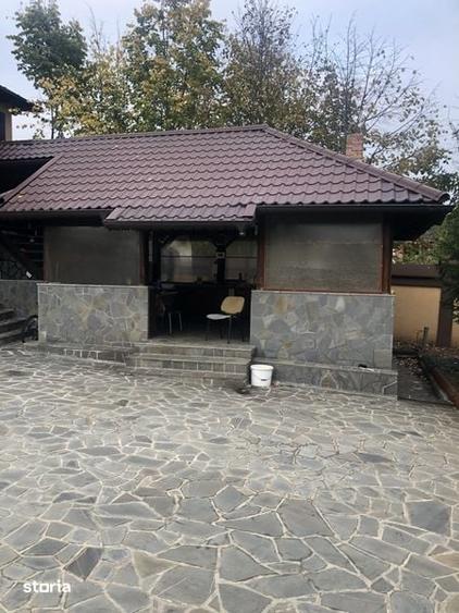 Casă cu 4 camere cu Teren 890 Mp în Brănești