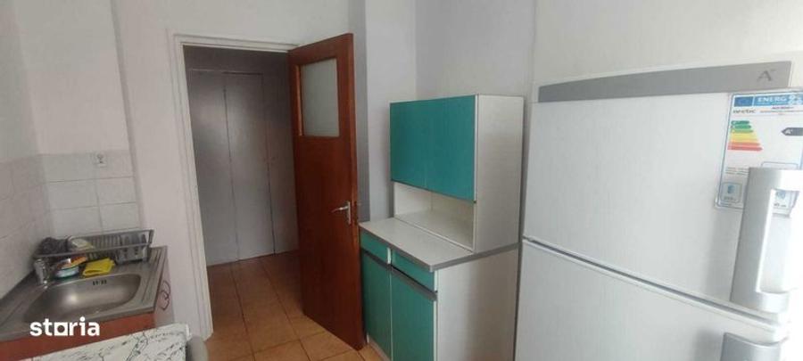 Inchiriez apartament 2 camere - 4