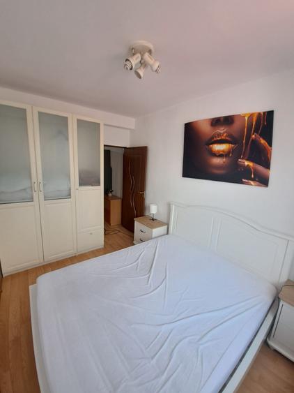 Apartament cu 2 camere semidecomandat în Obor