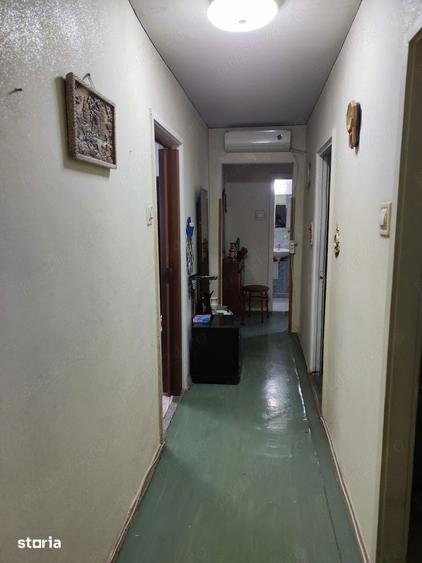 Apartament cu 4 camere decomandat, mobilat în Berceni