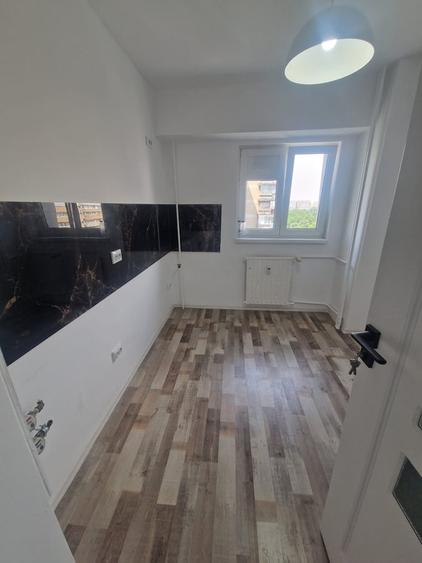 Apartament cu 3 camere decomandat în Militari
