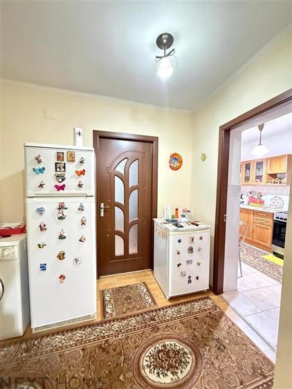 Apartament cu 3 camere decomandat, mobilat în Central