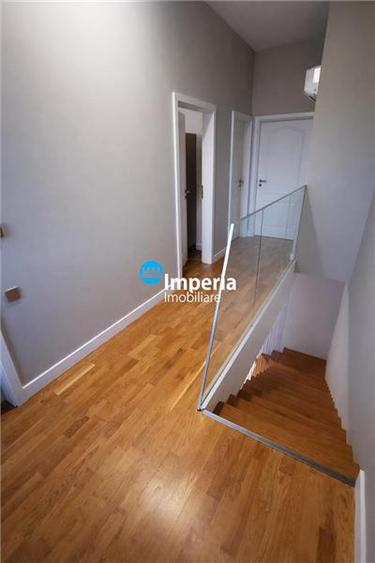Casă individuală cu 4 camere cu Teren 330 Mp în Bucium