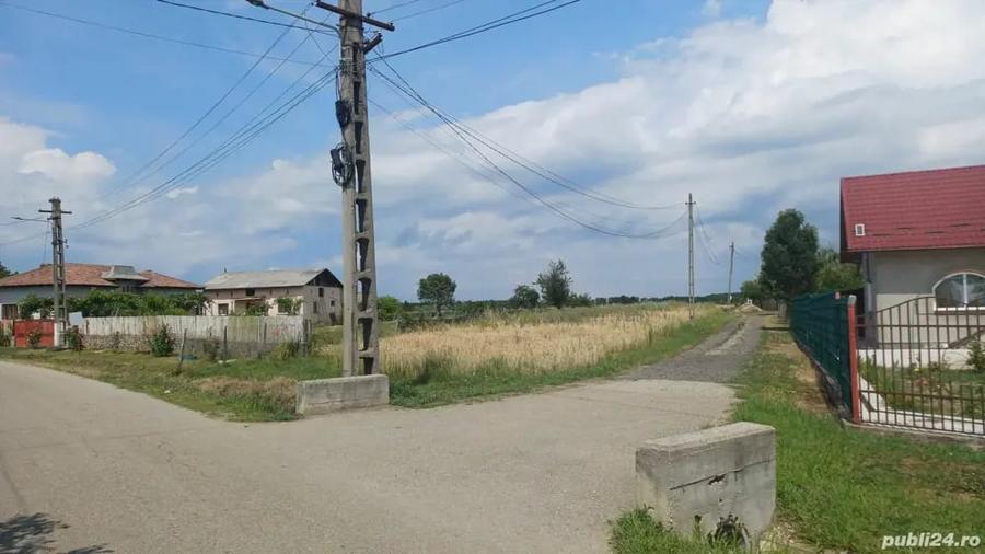 Teren de 3960 mp, în Crucișoara