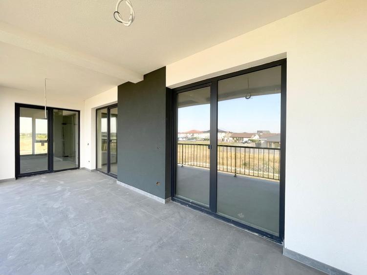 Apartament cu 3 camere decomandat în Moșnița Veche