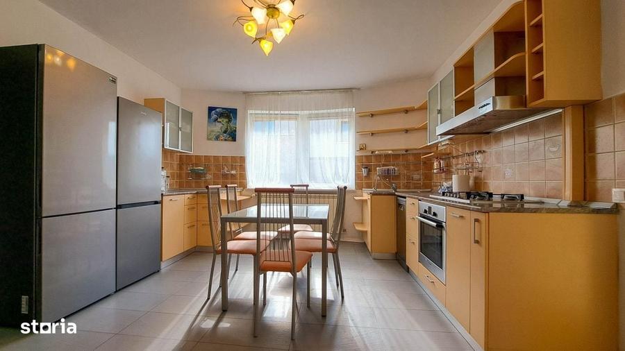 Casă cu 4 camere în Chiajna