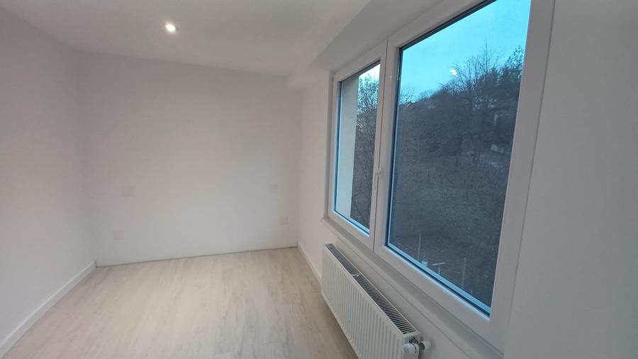 Apartament cu 2 camere semidecomandat în Ultracentral