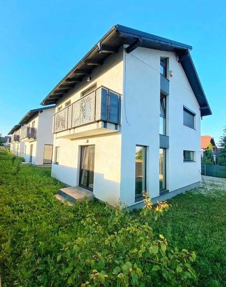 Casă cu 3 camere cu Teren 250 Mp în Central