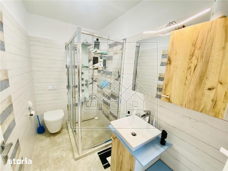 Casă cu 4 camere cu Teren 450 Mp în Calea Dumbrăvii