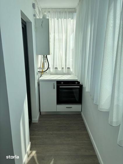 Proprietar inchiriez apartament 3 camere - 1