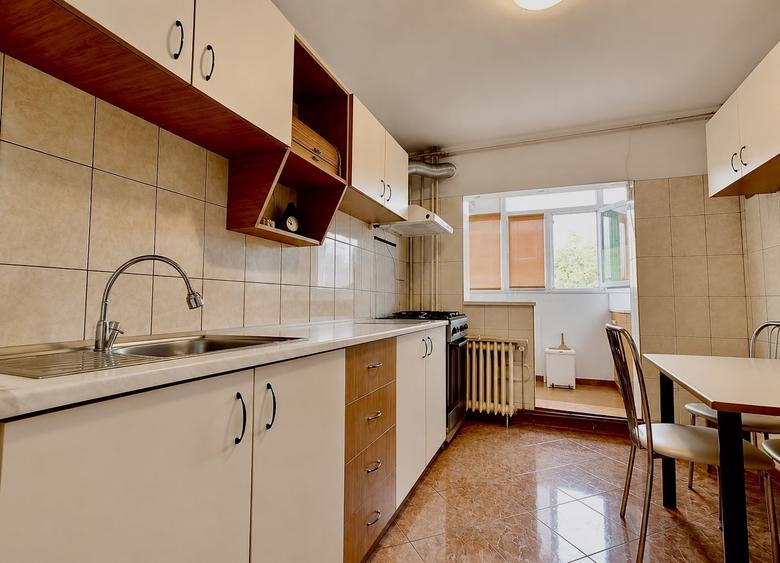 Apartament 4 Camere | Centrala Proprie | Metrou | Zona Crangasi - 3