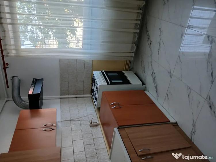 Garsonieră decomandată în Vasile Aaron