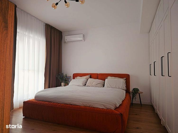 Casă cu 5 camere cu Teren 300 Mp în Corbeanca