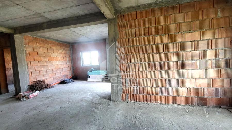 Casă individuală cu 5 camere cu Canalizare în Becicherecu Mic