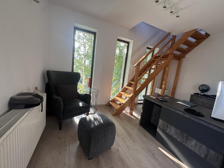 Duplex cu 5 camere cu Canalizare în Băneasa