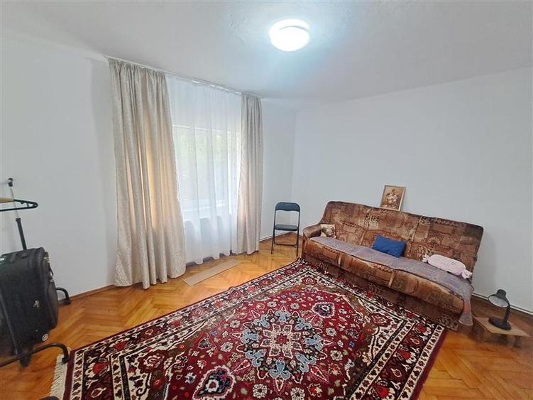 Apartament cu 2 camere decomandat, mobilat în Complex Studențesc
