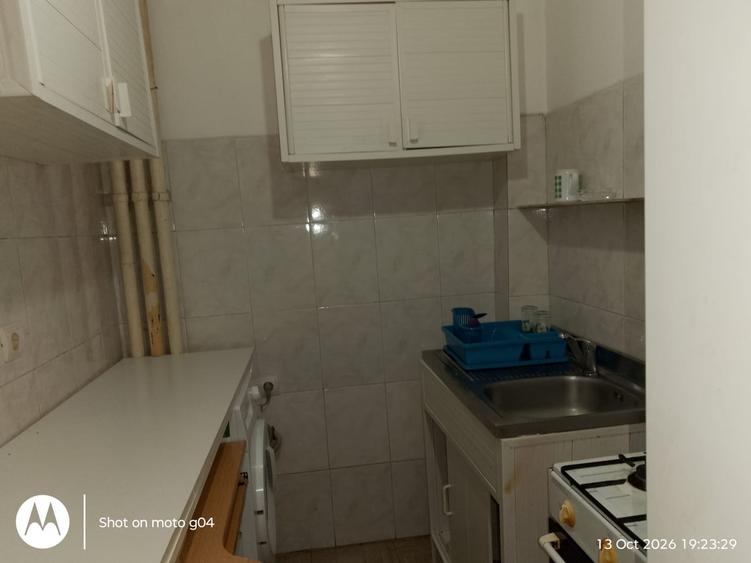Garsonieră decomandată în Gara de Nord