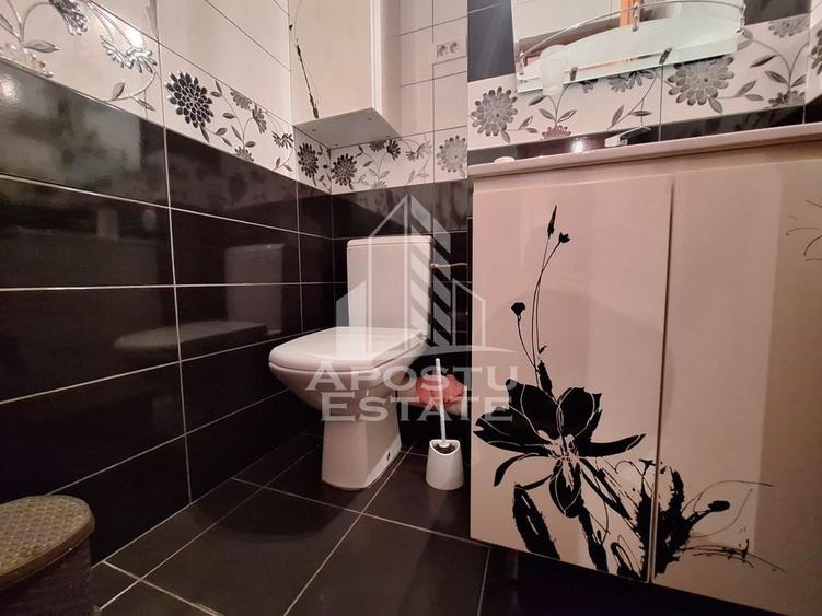 Apartament cu 3 camere decomandat în Boul Roșu