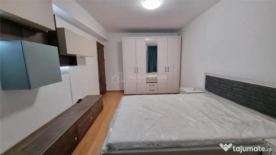 Garsonieră decomandată în Micro 20