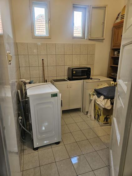 Apartament cu 3 camere decomandat în Drumul Carului