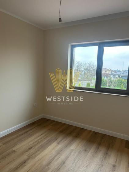 Apartament cu 4 camere decomandat în Girocului
