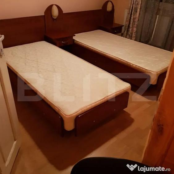 Casă cu 5 camere cu Teren 586 Mp în Poiana Țapului