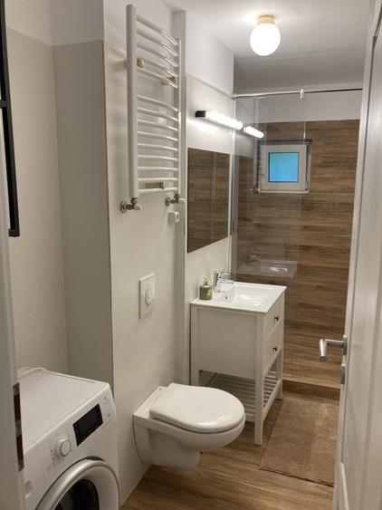 Apartament cu 2 camere decomandat în Aviației