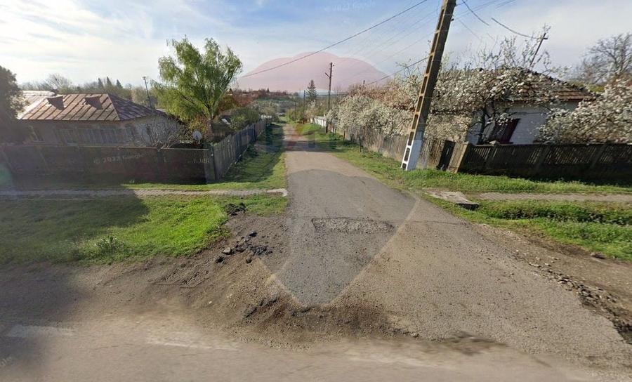 Casă individuală cu 3 camere cu Teren 2200 Mp în Frasinu